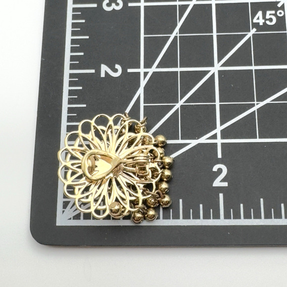 Vintage MONET Earrings Cha Cha Flower Clip On 1" - Picture 6 of 6